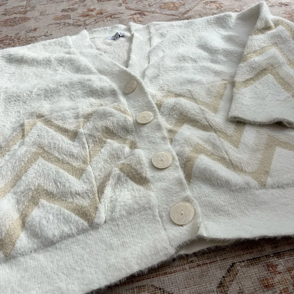 Fate patterned button down sweater - Picture 4 of 6